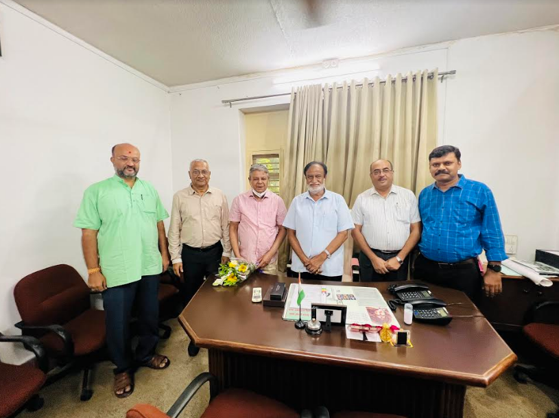  Honoring the Eminent Scientists Dr. H G Sadhu Rtd Deputy Dir. NIOH , ICMR and Dr. R R Tiwari, Director, NIREH ICMR by Hon. Chairman CVM for Visiting Faculty Services Provided to MIHS programme  since many years.