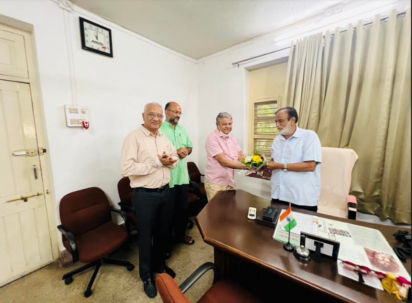  Honoring the Eminent Scientists Dr. H G Sadhu Rtd Deputy Dir. NIOH , ICMR and Dr. R R Tiwari, Director, NIREH ICMR by Hon. Chairman CVM for Visiting Faculty Services Provided to MIHS programme  since many years.